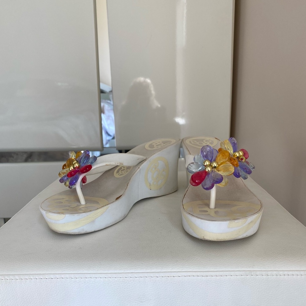 BCBG wedge flip flops size 8